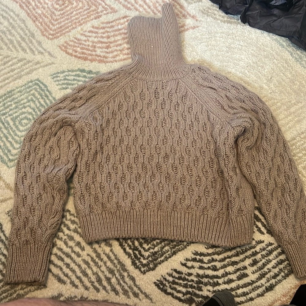H&M turtle neck